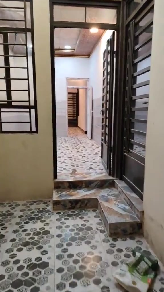 بيت اللايجار المساحه 100 م في حي السماح قرب المدرسه الكويتيه يحتوي على غرفه نوم و استقبل و هول ومطبخ وصحيات وكراج وبيتونه وسطح سعر للايجار قفل 250
***********
*********** 
بيت اللايجار المساحه 100 م في حي السماح قرب المدرسه الكويتيه يحتوي على غرفه نوم و استقبل و هول ومطبخ وصحيات وكراج وبيتونه وسطح سعر للايجار قفل 250
