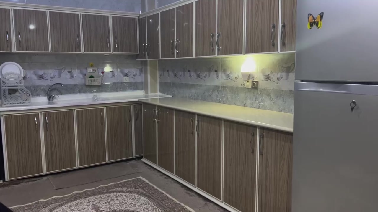 باشترین مواد درووستکراوە
قیاسی کەوەنتەرەکە بەشی خوارەوە ٢٧٠سم بەشی سەرەوە٣مەترو ٢٠سم

 سنگەکەی  بەشی سەرەوەو خوارەوەی دوومەترە

 نرخی هەموەی ٤٢٠هەزارو مامەڵە 
سەری کەوەنتەرە کرێمیەکەش ٥٥هەزارو مامەڵە

لەڕانیە بۆزانیاری و مامەڵە تل بۆ *********** بکەن

نص مكتوب في الصور:
- دريژى ١٥٠
- قوڵى ٣٣ سم