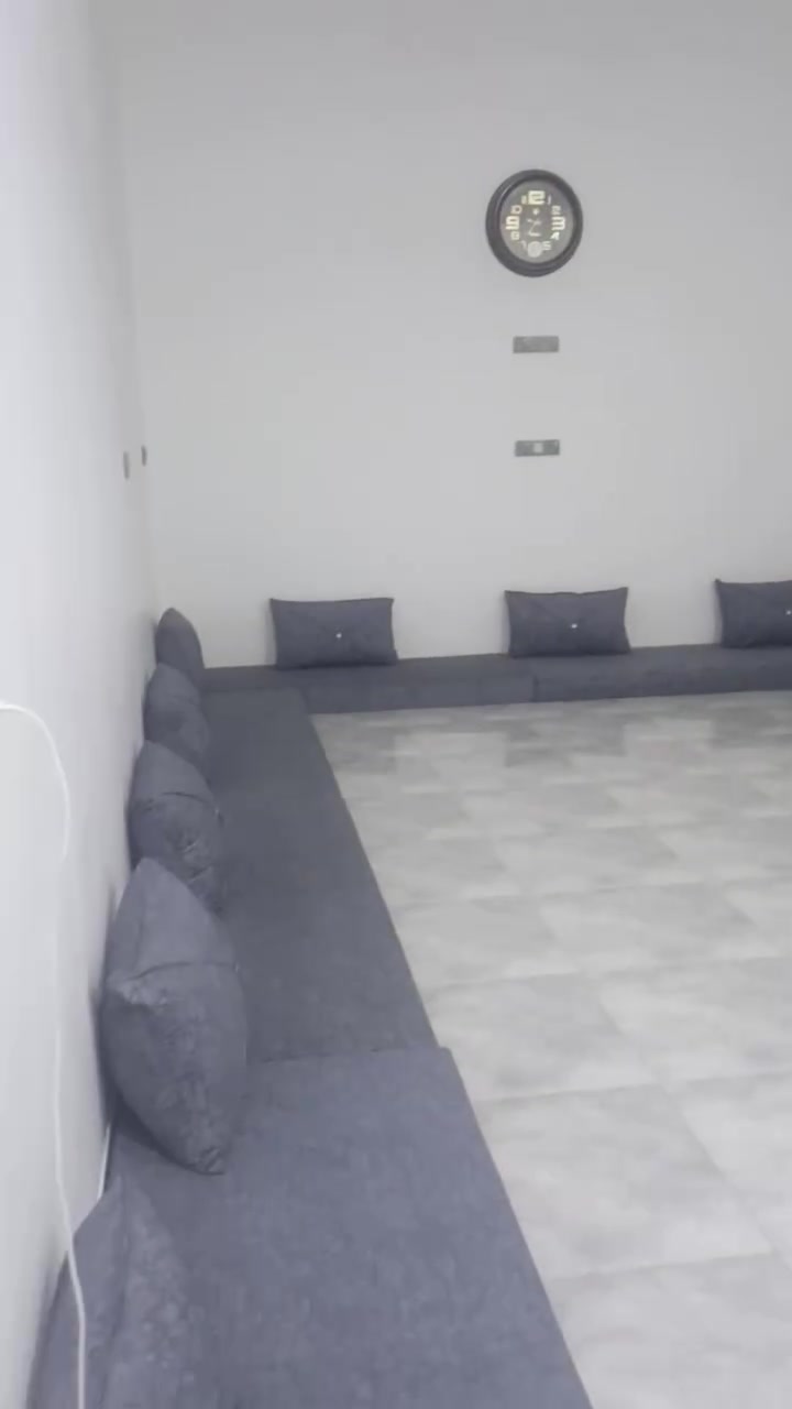 السلام عليكم 
يوجد لدينا البيت طابق واحد بناء حجر
مساحه 600متر 
السعر 130قابل التفاوض 
جنس العقار طابو زراعي 

العنوان الرمادي الصوفيه السوره مقابل 
مجمع السلام سكني

للمزيد من التفاصيل يمكنكم زيارة مكتبناا مكتب العين العقار ع شارع 40 مدخل الصوفيه الثانية 

او الاتصال على الارقام التاليه 

***********
***********
***********
