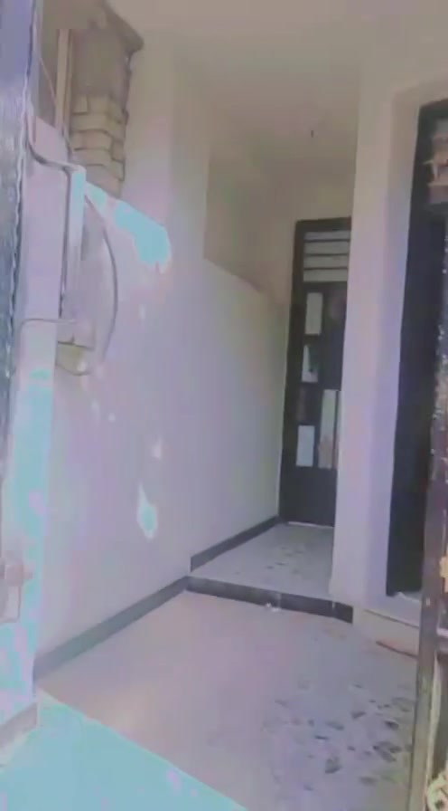 ‏@مكتب العامري:---
السلام عليكم ورحمة الله
*يعلن مكتب العامري للعقار عن توفر دار للإيجار*
*النوع:* دار طابقين
*العنوان:* بغداد - الدورة - شارع أبو طيارة - شارع نسائم النخيل - شارع جامع مالك الملك
*الإيجار الشهري:* 450,000 دينار عراقي
*تفاصيل الدار:*
1. *الطابق الأول:* صالة استقبال + مطبخ + هول + مجموعة صحية متكاملة
2. *الطابق الثاني:* غرفتا نوم، إحداهما غرفة ماستر سويت مع حمام داخلي وغرفة ملابس
3. *الملحقات:* مدخلان منفصلان + كراج لسيارة واحدة
الدار نظيف جداً وجاهز للسكن، يناسب العوائل المحترمة.
*للتواصل المباشر:*
*********** (اتصال + واتساب)
مكتب العامري للعقار
