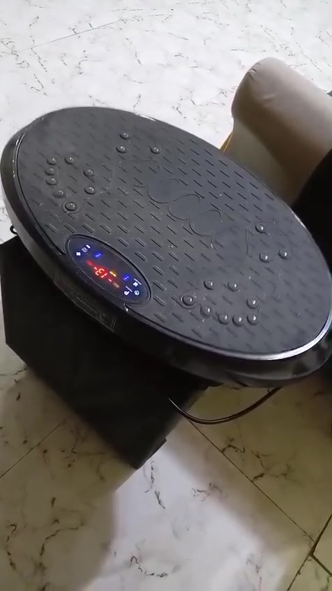 جهاز ازاله البطن السفلي وتقوية عضلات البطن
وجهاز ازاله الشحوم وتحريك الدوره الدمويه بلكامل  السعر خاص ***********
