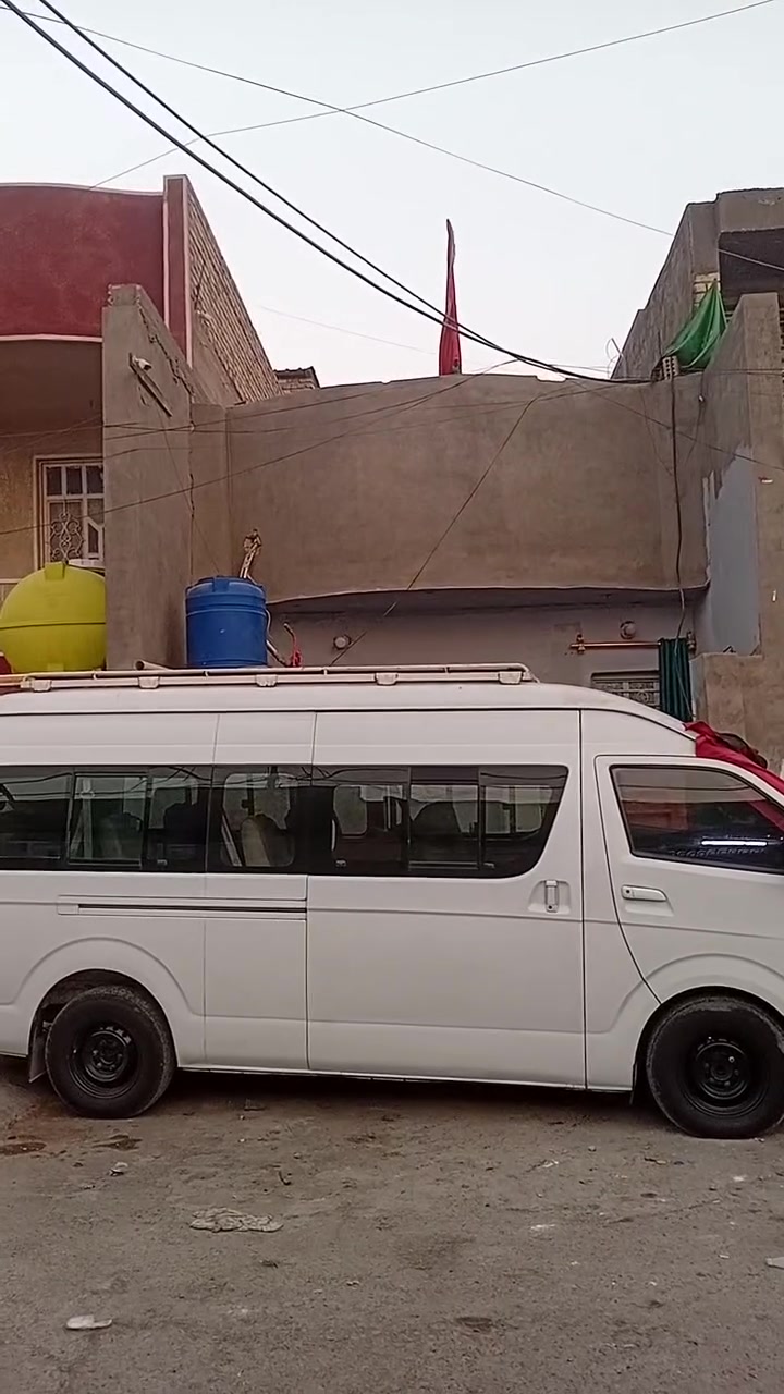 السلام عليكم
مكتب دلالية الصادق للعقار 

بيت للبيع مساحه 100م واجهه5 والنزال 20

يحتوي البيت على استقبال وحمام وغرفتين نوم

نوع العقار طابو زراعي سند 25

العنوان حي طارق شارع القديم شارع ملعب كريدي ثاني فرع من تدخل بلشارع ع ايدك اليسرى 

السعر 100 وبي مجال 

اتصال ***********

***********
