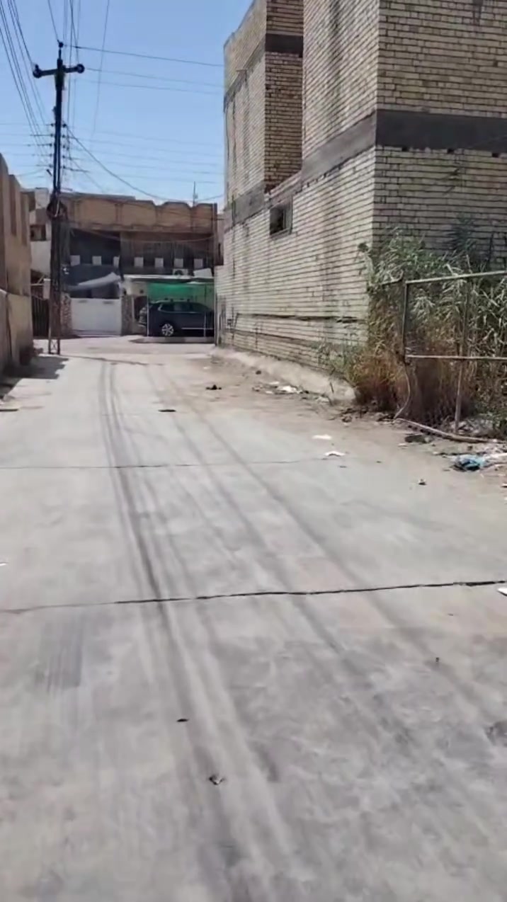 قطعه أرض للبيع⬅️
مكان مميز،، ⬅️

 مساحه 200 متر

ملك صرف ↕️

العنوان،،، الدوب   الشارع. العريض خلف القائمقاميه

متوفر كافه،، الخدمات،، مجاري، وغيرها من الخدمات
الاستفسار خاص او التواصل ع الرقم
*********** 
،

