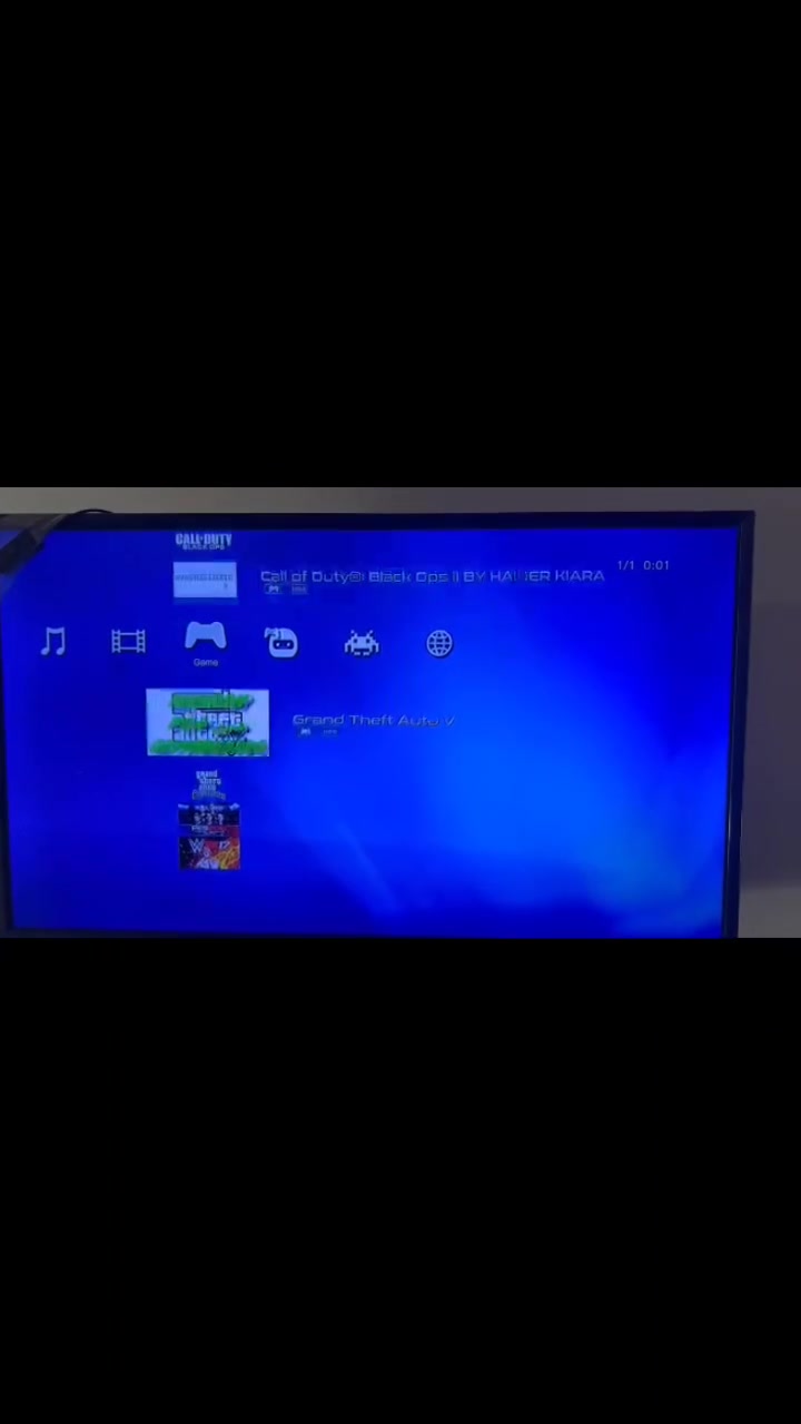 سلام عليكم بلي 3 للبيع
الالعاب 
1: call of duty 1
2: call of duty 2
3: GTA v 
4: GTA San Andreas 
5:PES 2018
6: WWE 2K17
7: Blur1
الهارد : 250 GB
 
السعر : 110وبي مجال بسيط ✨

الموقع : موصل جانب الايسر حي الوحده الثانيه قرب جامع الرحمن 
*********** 
للاستفسار خاص!!
