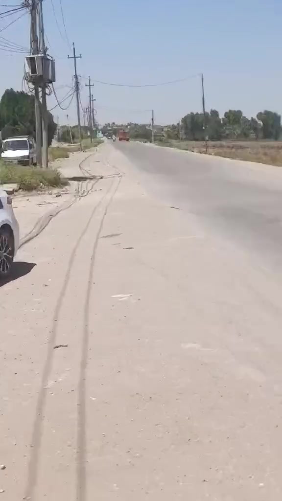 يالله على بركة الله
قطعه تجاريه للبيع مساحة 255متر الواجه 8ونص والنزال30

وجه ع السده مدفونه سبيس ومحدوله للاستفسار الاتصال بالرقم ***********
