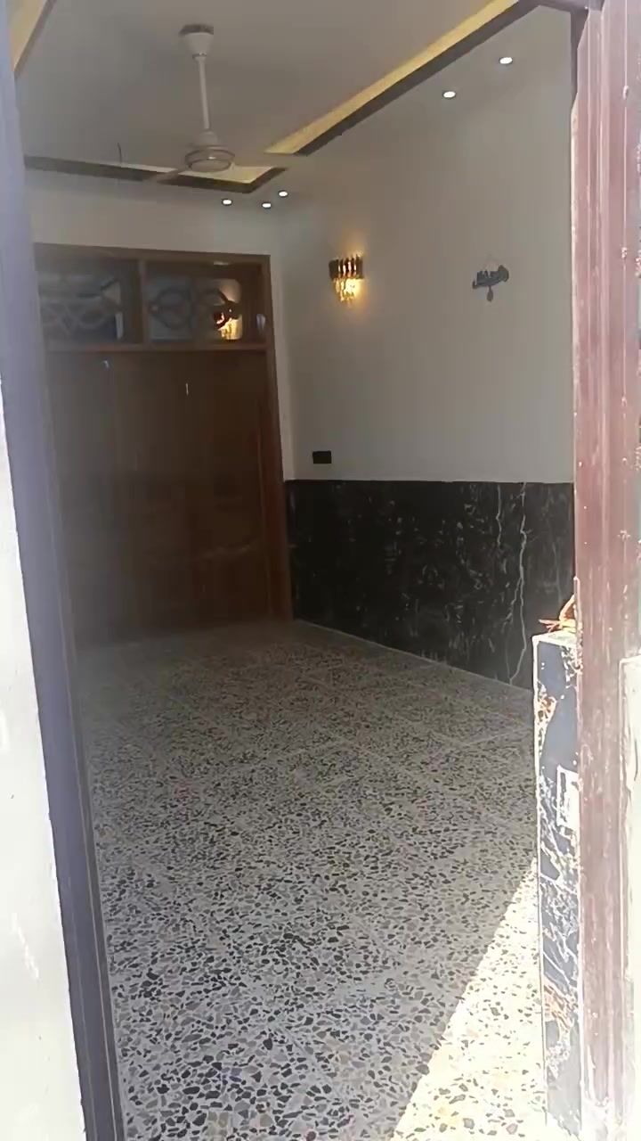 ياالله بيت مساحه١٠٠م في حي نداء منطقه ٤٩٥١٩ بضهر تجاريه شارع قنبر مباشر قرب موال حكايه بناء جديد درجه والله سعر ٧٥ معه المجال ***********
