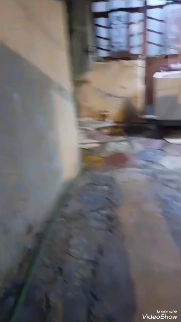 سلام عليكم
بيت تجاوز للبيع بالقبله حي جامعة بي غرفه وهول ومطبخ وحمام وطارمه ومحل سعر 13 وبي مجال 
***********
