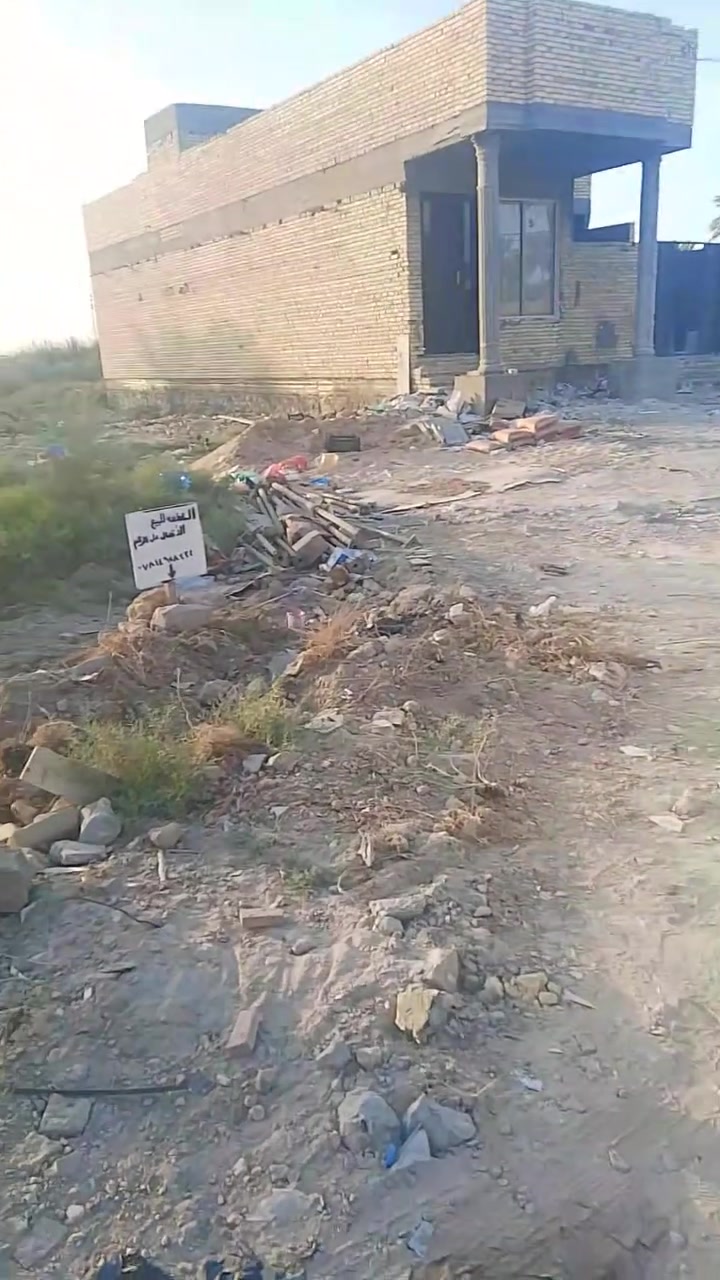 ال بندر • ٣٣٥م • سند ٢٥