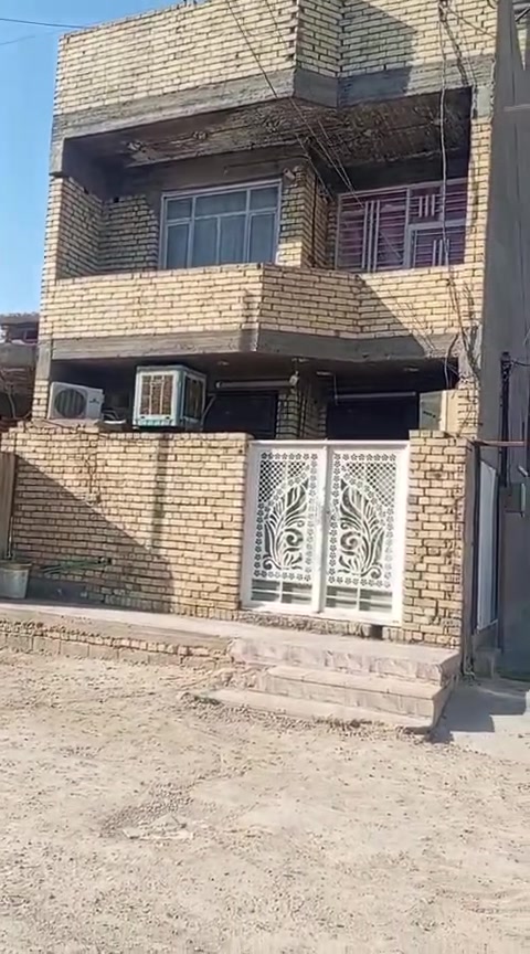 🏡 بيت للبيع ركن على شارع 15وشارع10
– حي الأمانة / بغداد

📍 الموقع: حي الأمانة – محلة 972 – مقاطعة 9
🔹 المساحة: 62 م ونص 
🔹 الواجهة: 6.25 متر
🔹 النزال: 10 متر 
🔹 تشجير ملاصق بمساحة 3 × 10 متر

💰 السعر مناسب جدًا وفرصة لا تعوض.

📌 معروض لدى مكتب شباب الأمانة.

📞 للاستفسار والاتصال: ***********

