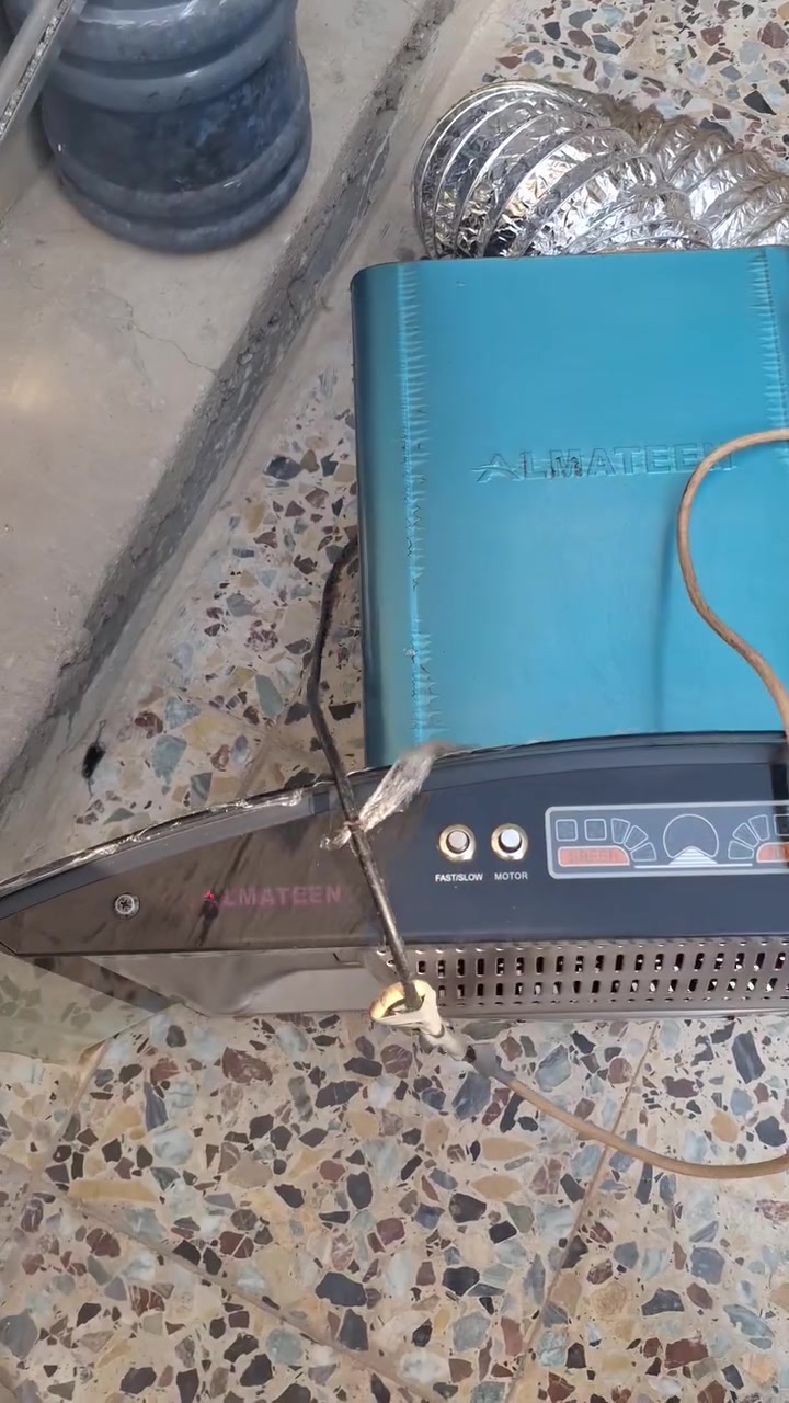 مرشحه المتين مع ثلاجه بومان المانيه شرط الفحص وتجميد وثنينهن شغلات تفحص يله تاخذهن
وثنينهن با ٤٠٠ الف بيهن مجال شوي خابرني وتدلل  تريد بس وحده هم خابرني وتدلل 

بايعيهن لغرض التغيير *********** ثلاجه مع مرشحه
