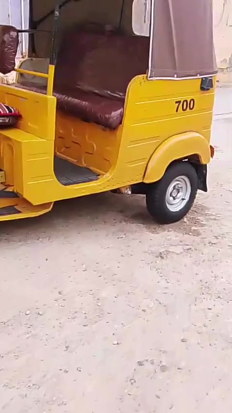سلام عليكم تكتك لبيع نوع باجات موديل 20 رقم وسنويه عنوان البصرة حيانيه سعر 5700وبيهه مجال لشراي هاذا رقم ***********

