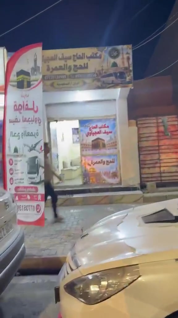 السلام عليكم تنطلق  حملة الحاج سيف العجياوي  لشركة قوافل سيف العجياوي إلى مدينة الحبيب المصطفى لأداء مناسك عمرة شهر ربيع الثاني   بتأريخ 25_9-2026 
البرنامج شامل لجميع الخدمات مع تصريح الدخول إلى الروضة الشريفة 

توفر  (٣)وجبات طعام عراقي بوفيه مفتوح
(٣)ايام في المدينة
و(٧) أيام في مكة المكرمة
ومرشد ديني يرافق الرحلة 

السكن في المدينة المنورة بفندق مراج طيبة
وبمكة المكرمة بمحبس الجن  بفندق كونكورد يبعد عن الحرم( ٣) دقائق

الرحلة تكون برا وجوا 
سعر البر 700الف
والجو 900 الف  والطيران عالمي عبر مطار بغداد الدولي 
يتوفر نظام الاقساط فقط لحاملي بطاقة الماستر كارد 

مكان المكتب واسط قضاء الصويرة حي الزهراء مقابيل الشاشة  قرب جامع الدكتورة وفاء للحجز والاستفسار الاتصال ع الرقم ***********والرقم ***********يوجد واتساب

خادمكم المتعهد الحاج سيف العجياوي أبو ليث
