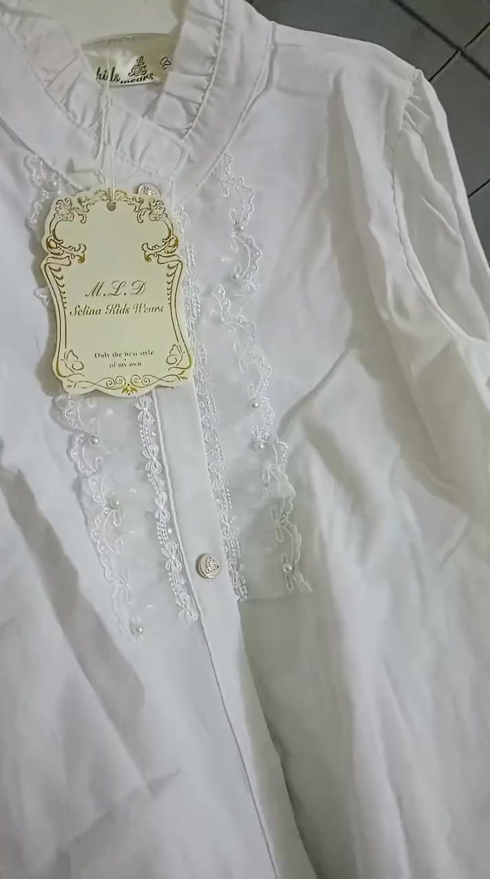 يلبسن صف ثالث كلهن 20اكو توصيل
