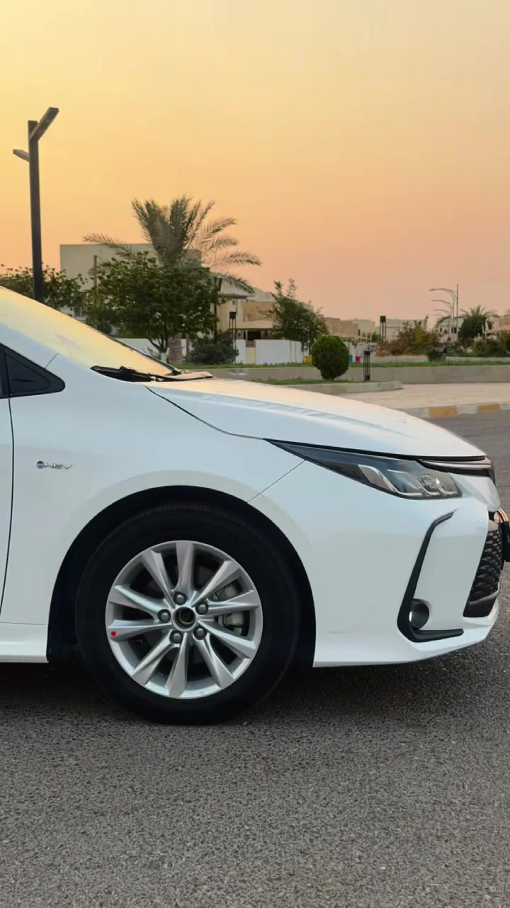 ⚜️بسم الله الرحمـن الرحيم ⚜️
COROLLA  2025 HEV  20,000 km فقط

🛜 رادار امامي
🛜تحديد مسار 
🛜خروج عن المسار
🛜3 انضمة قيادة 
🛜 هاند بريك اوتو
🛜اوتو هولد
🛜كامرة خلفية دوارة 
🛜توقف ذاتي 
🛜جلد اسود 
🛜 بصمة عدد ٢

🔴ملاحضة السيارة ع وضع الوكاله وكفاله عامة

السـعــ🔴ـ ر : 161 $ مكان السيارة صلاح الدين - تكريت

 ⚜️***********  صاحب السيارة ⚜️
