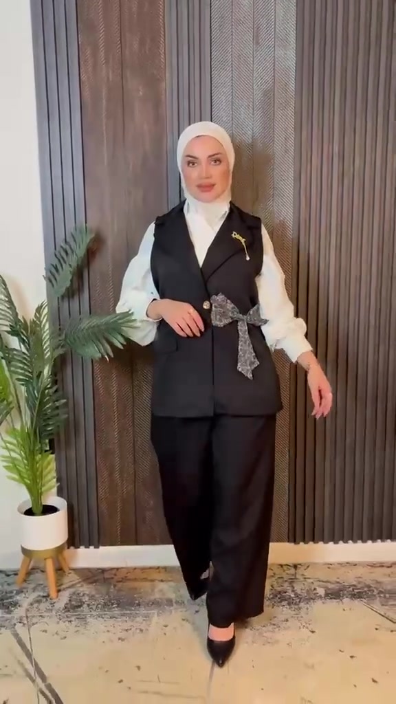 طقم نسائي • فيست وبنطلون • خامة دبل