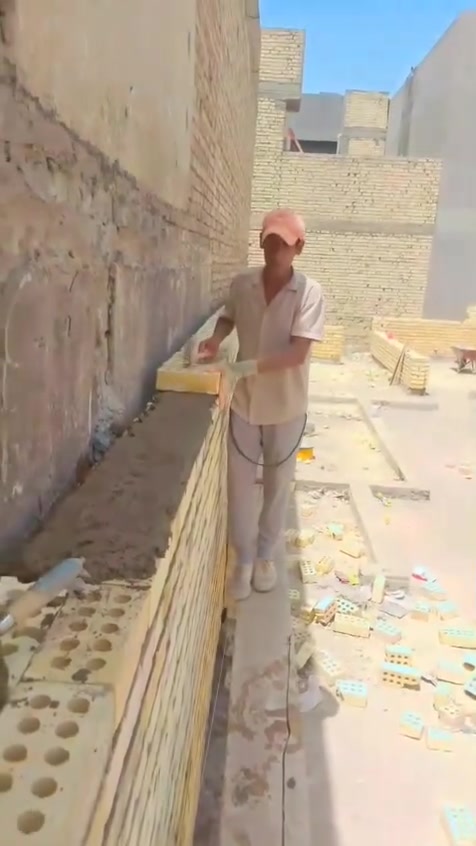 سلام عليكم خلفة بناء متفرغ حالين اشتغل بلوك طابوك فرمستون عملنة كلة مصاطر شغل درجى اولى اي استفسار هاذة رقمي مكاني بغداد ***********
