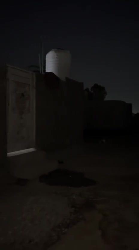 السلام عليكم 
قطعة للبيع. 
زراعي سند ٣٥ 
المساحه ١٠٠ متر 
واجه ٥   ونزال ٢٠ 
الموقع جسر ديالى 
العريفية. الخدمي 
قرب مولدة الشمري 
السعر ١٦ وبيه مجال للشراي 
رقم الهاتف  ***********
