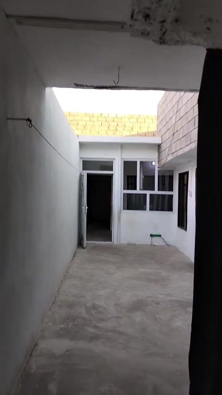 دار للبيع حي كرامة المساحة 100 م سند حديث 2026  شرط تحويل 
السعر 44بي مجال 💢🏩🏣

***********☎️📒📕
*********** واتساب
