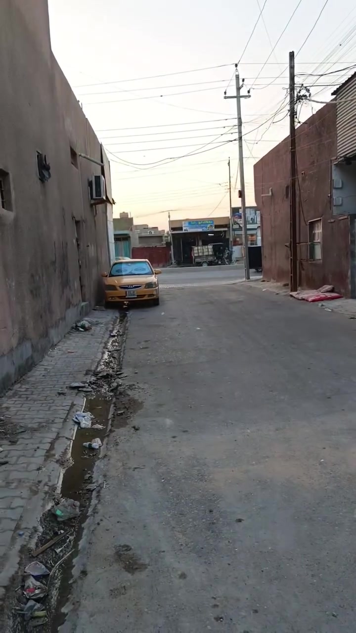 يالله سلام عليكم بيت في سبع قصور
قرب جامع الإمام علي ع ثاني بيت على شارع 
مساحه 120 متر الاستفسار 
على رقم ***********
سعر 90 وبيه مجال
