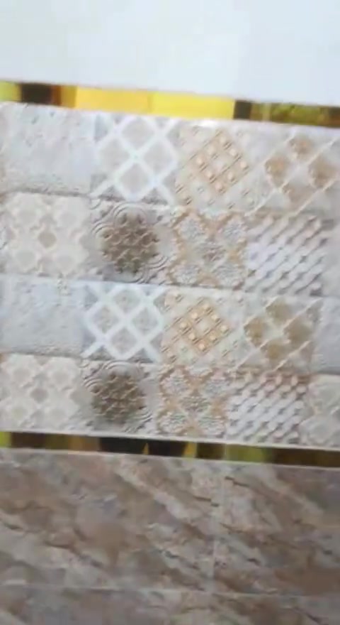 🏠 بيت للإيجار

📍 الرمادي – شارع 40
📌 قرب عمارة القند

📐 المساحة: 200 م²
🏡 طابق أرضي

يتكون من:
• ديوانية
• صالة
• غرفتين نوم
• مطبخ
• صحيات عدد 2
• مناور عدد 2

📞 للاتصال والاستفسار:
***********
