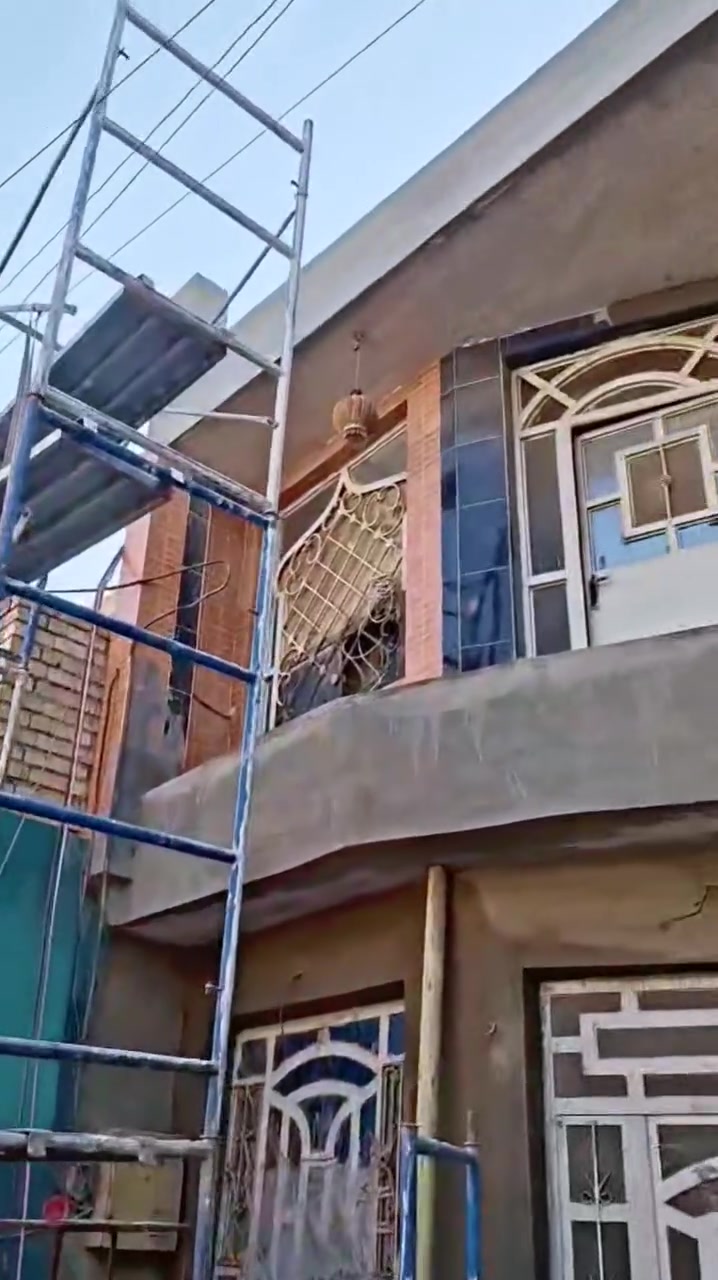السلام عليكم ورحمة الله وبركاته كادر لباخين جر وسقل و طلس وكوبلنات وصبغ واتس *********** وفوان ***********
