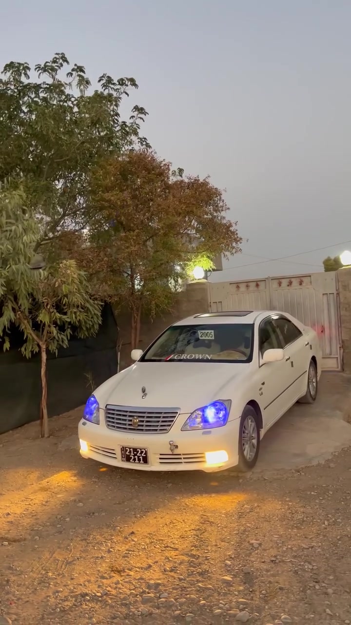 شاهینە ساغ
مەکینە ١٨٢.  مۆدێل ٢٠٠٥  ٣ دووگمە  پێش و دوای کراوە بە سپۆرت  کۆدەکەشی بەناوی خۆمانەوەیە تەنها دەرگای  سنوقی دواوەی  سبوغە 
کامل مەسرەفکراوە.  ٢ساڵە لای خۆمە  
دوو مانگە  مەکینەی تەشفیت کراوە    
٨٢ گەڵا و مەعامەلەیەکی برایانە
ژمارە موبایل ***********
