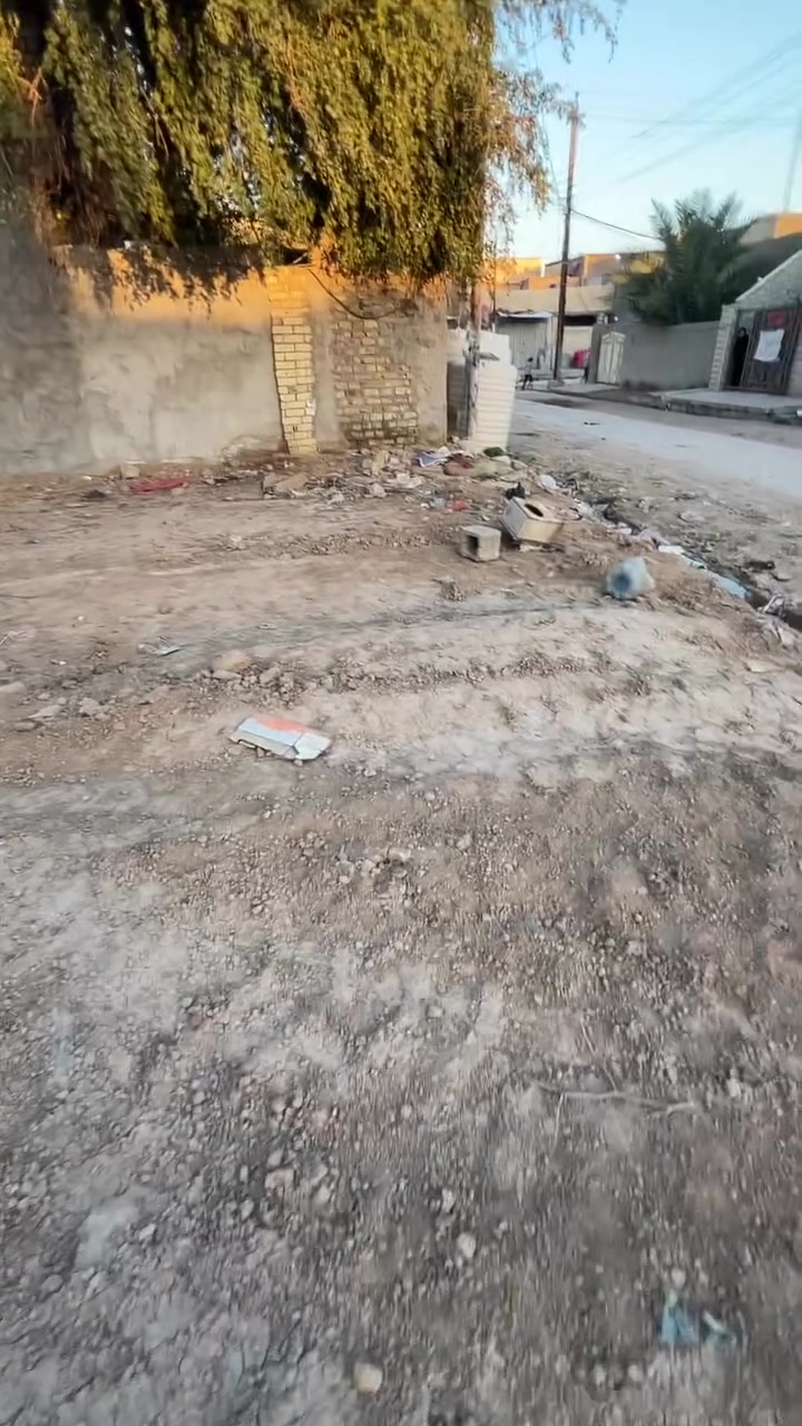 السلام. عليكم
قطعة مساحته 200 
طابو صرف بسمي 
العنوان مثل ماموضح بلفيدو 
الاتصال ***********
