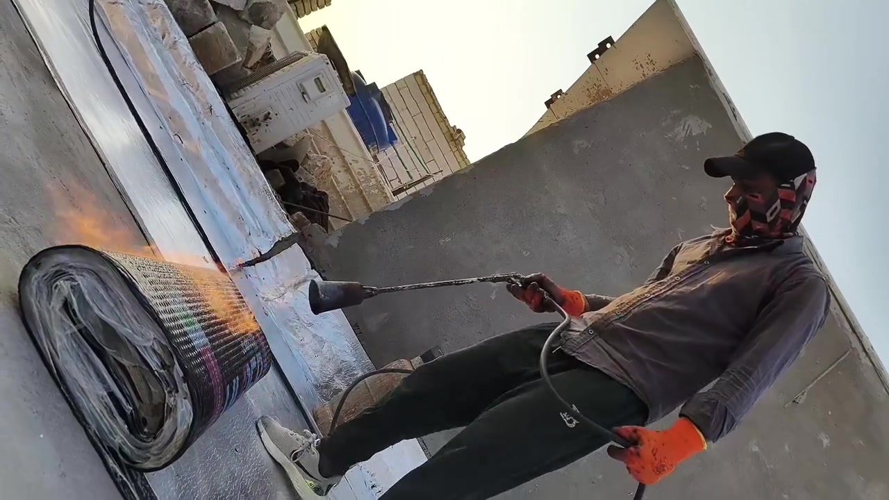 ايزوكام • عاكس ٨٥٪ • ضمان ١٠ سنوات