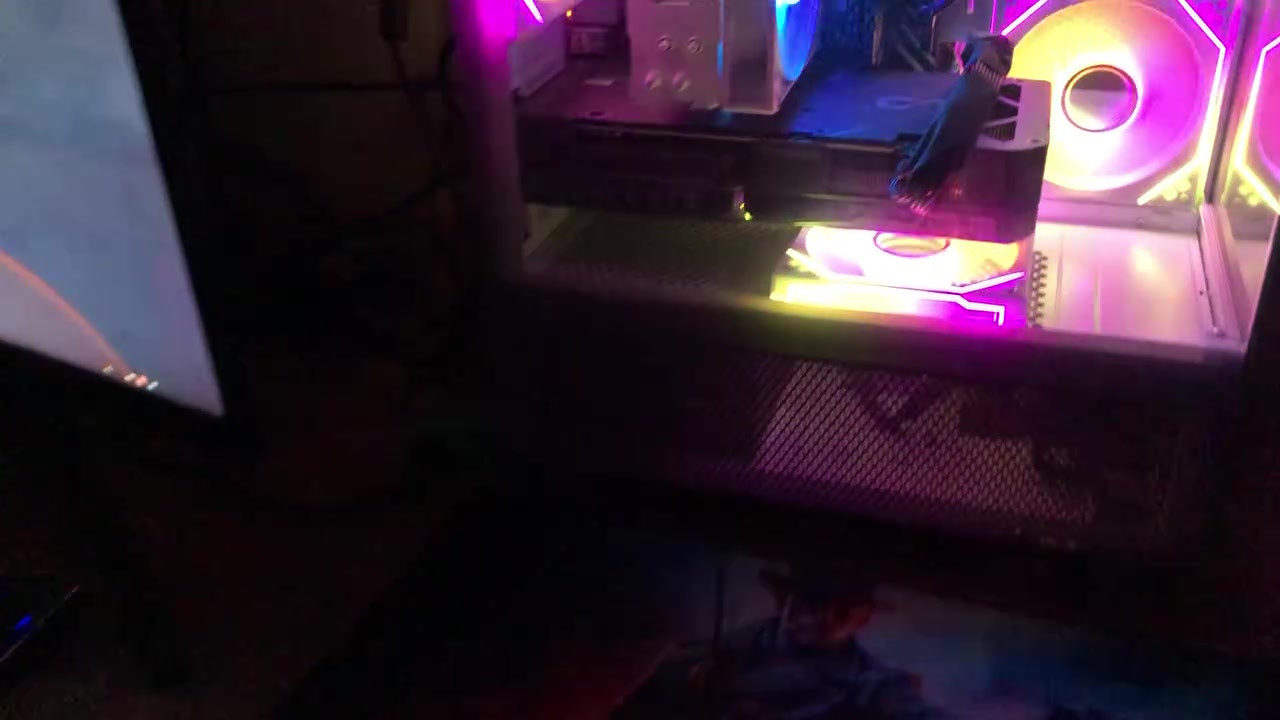 للبيع   2,000,000  و بيها مجال جوه السوك والله

اقرأ المنشور كامل 
  استخدام  3 اشهر فقط – Gaming Setup كامل 

🖥️ التجميعة مناسبة للمونتاج و التصميم و للألعاب القوية تشغلك 2k بكل سهولة 

✅ المعالج: Intel Core i5-14400F (10 Cores / 16 Threads)
✅ كرت الشاشة: ASUS Dual GeForce RTX 4070 12GB
✅ اللوحة الأم: ASUS PRIME H610M-K D4 ARGB
✅ التبريد: DeepCool AG400 ARGB White
✅ الرام: 32GB DDR4 3200MHz (2×16GB) Dual Channel
✅ التخزين: Crucial NVMe M.2 SSD 1TB PCIe Gen4
✅ مزود الطاقة: FSP Hydro Pro 700W 80+ Bronze Semi-Modular
✅ الكيس: XIGMATEK ALPHARD White ARGB (Tempered Glass + ARGB Fans)

🎮 الملحقات

🖥️ الشاشة: Samsung Odyssey G5 – 27" Curved QHD (2K) – 144Hz

⌨️ الكيبورد: Redragon K569 RGB Mechanical Gaming Keyboard

🖱️ الماوس: Logitech G402 Hyperion Fury Gaming Mouse

🎧 السماعة: ASUS ROG Theta Electret Gaming Headset

🎁 هدايا مجانية البيع

🎁 Mouse Pad Gaming
🎁 Gaming Desk (ميز)
 🎁 الماوس: Logitech G402 Hyperion Fury Gaming Mouse

📍عنواني بغداد - الغزالية  (***********) متوفر واتساب و خاص
