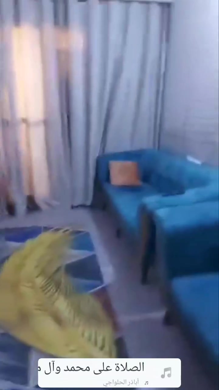 شقة ملك صرف طابو للبيع طابق ثاني مقابيل قطاع 3 على الشارع العام مكان مميز والشراي يخابر كاملة ونظيفة للاستفسار ‏‪***********‬‏....***********
