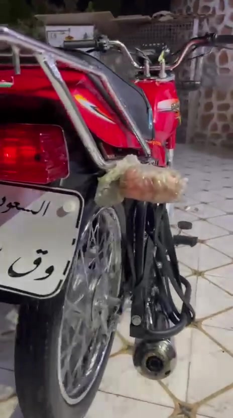 دراجه البيع ساسوكي
العنوان كربلاء سيف سعد 
الرقم /***********
