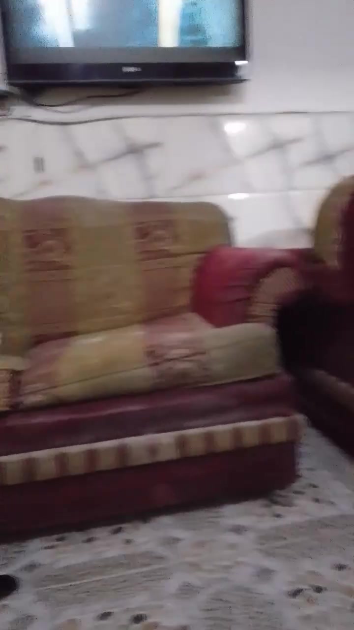 نصف تخم  للبيع. يحتاج بس  غسل  سعره خمسين ألف  الكراده داخل  فرع سلمان ابو الحروق ***********
