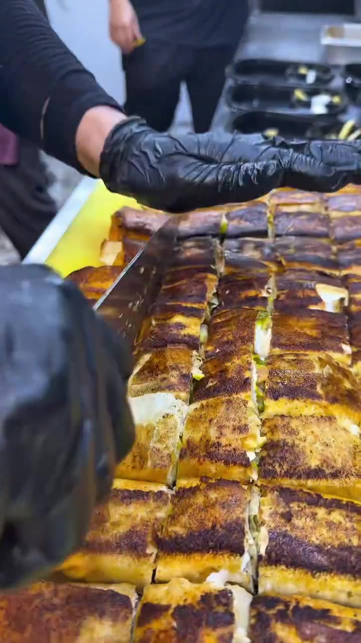 حسابات مطعم زين الشام 

فيسبوك 

https://www.facebook.com/profile.php?id=100***********8&mibextid=LQQJ4d

إنستقرام 

https://www.instagram.com/3l22k?igsh=NDcxajcwbzZvaGoy&utm_source=qr

تيكتوك 

https://www.tiktok.com/@95_311?_t=8oTj1UNYc0G&_r=1

☎️للحجز اتصال أو واتساب 

📞***********
📞***********
📞***********

📍العنوان/ بغداد_العبيدي/ الشهداء الثانية
