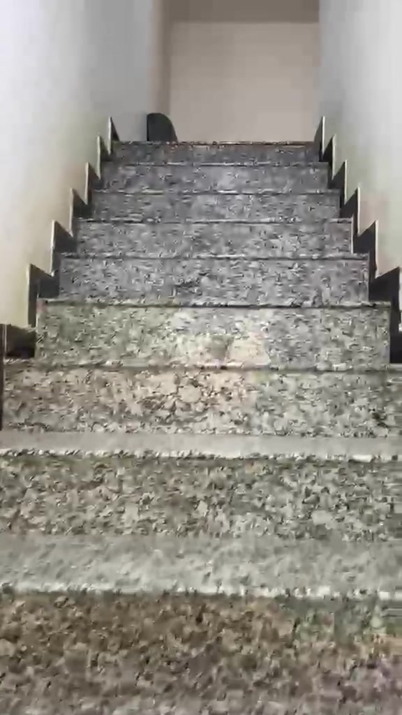 شقة للإيجار حي الجامعة  جديده غرفتين وصالة ومطبخ كبير ومجموعة صحيات سعرها ب٣٠٠
للاستفسار ***********

على شارع عشرين الوسطي
