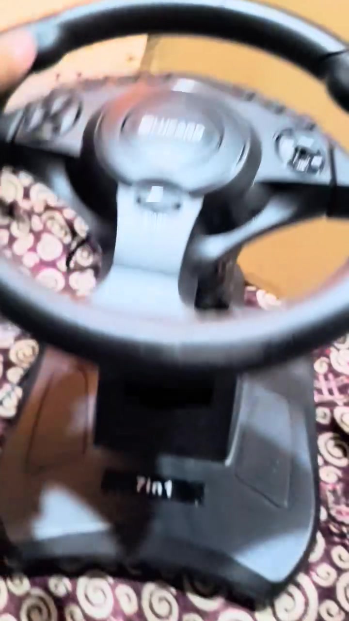 سلام عليكم دركسون 3قطع سعره 65شامل توصيل وهذا رقمي واتساب
***********
