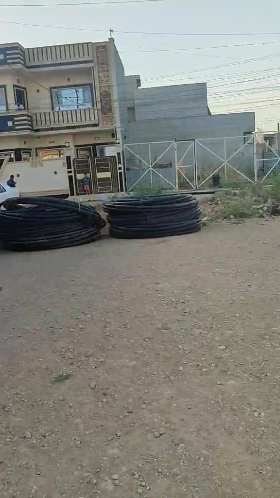 أرض للبيع في جمعية زيونة الخامسة حي سومر واجهة 6 وعمق 20 وصل بلدية باسمي مسجل خدمات كاملة ماء كهرباء وتبليط للتواصل عن السعر عبر الهاتف ***********2
