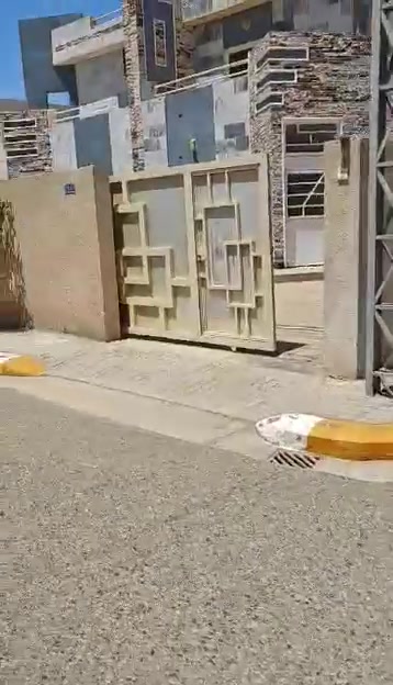 فرصة للبيع44
دار ركن بمجمع السلام السكني كربلاء الحر قرب المستشفى التركي مرحله خامسه اعاده بيع يتكون الدار من غرفتين وهو استقبال مفتوح على الصاله مطبخ صحيات داخليه خارجيه مناور بيت جاهز للسكن مساحه 200 متر مطلوب للشركه 47 قصد شهري 550 ومقدمه مناسبه للمعلومات والاستفسار ***********@الجميع
