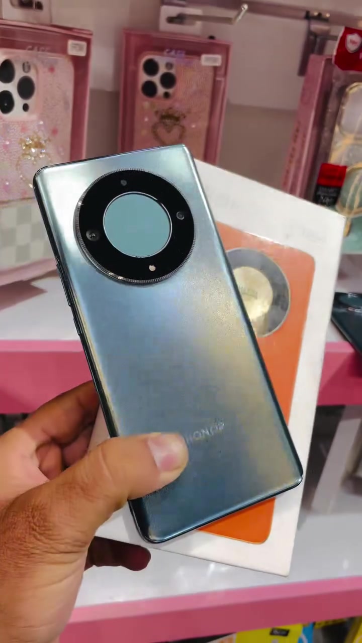 هونر X9B • رام ١٢ • ذاكرة ٢٥٦