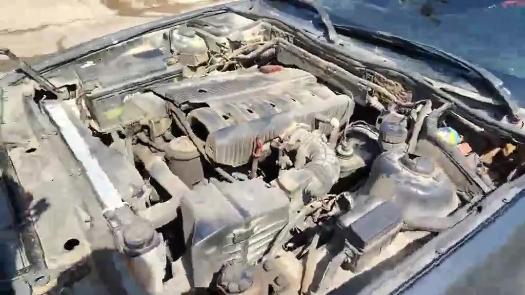 سلام عليكم بيع سريع و نقد فقط bmw 525 كير ومحرك شرط كير عادي محرك 525 كبس بدون صرف رقم دولي اسعر 30  ***********
