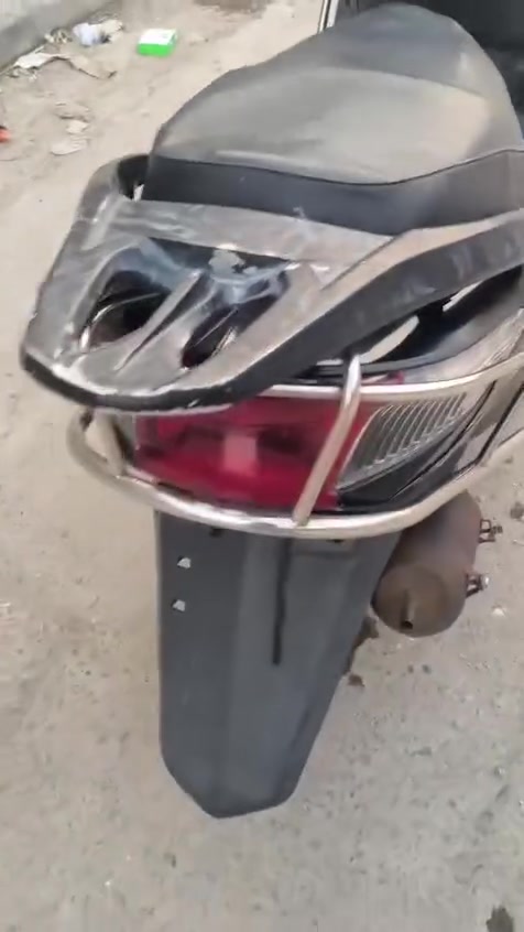 سكـنس ثعلب موديل 2021 نكره سلف شرط السعر 350 بيها مجال *********** واتساب او اتصال
