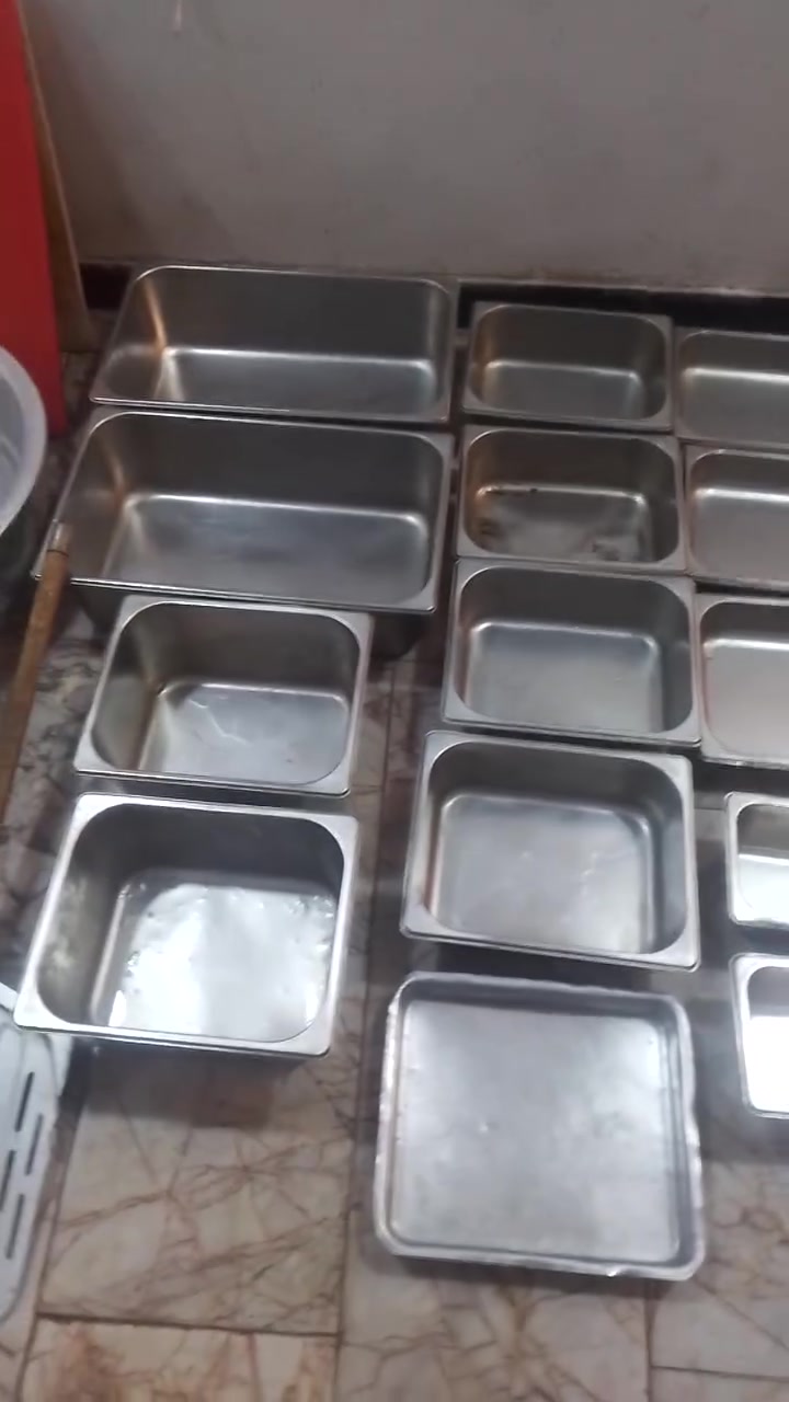 غراض مطعم نظيفات جدا.... للبيع
سعرهن كلهن ب  ٨٥  الف
بغداد الشعب  ***********
للاستفسار اتصال واتساب أو رصيد...
اتصال فقط...
