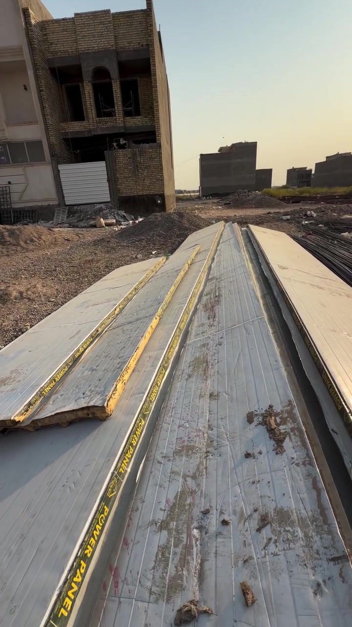 سلام عليكم يوجد لدينا سندويش مستعمل نضيف١٠٠/١٠٠ مكاني بغداد الاتصال برقم ***********ابيع شلع فقطً
