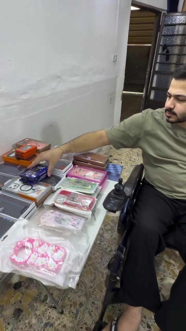 امير بعد ما انباكت تكتك مالته قرر وره شهر يطلع يشتغل كهربائي صار ويا حادث صار بي شلل نصفي قرر يفتح من غرفته بسطيه مال كفرات اني متابعيني اكيد لازم نكون سند إلى ونصوره لان صدك بطل لازم كل تقدم دعم امير بس فلوس علاج مالته بسعر ٣٠٠ الف 🥹⁉️‼️#اكسبلور #اكسبلور_فولو_ي_حلو🔥😴 #اكسبلور_ضيفونا #العراق #بغداد
