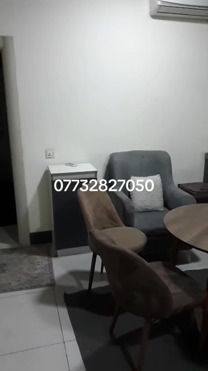 عندي شققه الايجار في سليمانية منطقة سرجنار
مفروش كامل
١٠٠ متر
غرف نوم ١
هول
صاله متبخ 
صحيات هولل 
مستقل

وتساب ***********
تیلفون ***********
