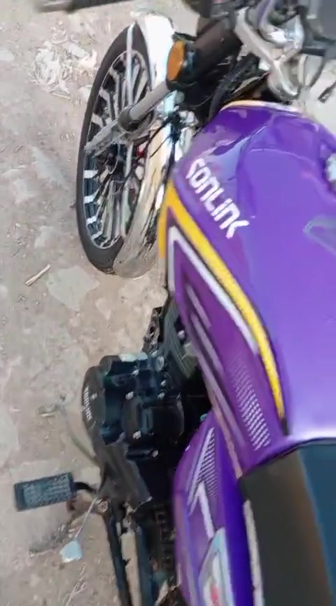 السلام عليكم
دراجه سولنك 200cc
2025  شهر 12
العنوان بغداد النهروان السعر 775 الف وبيها مجال
***********
