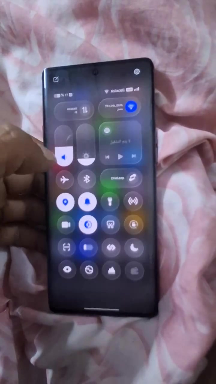 سلام عليكم تكنو كامون 40 برو فايف جي للبيع يشتغل وحده ويطفه وحده اعتقد عطل بل معالج جهاز بدون ملحقات ودكمه مال شتغيل واطفاء طايحه للبيع السعر 150 مكاني بغداد سبع قصور ***********
