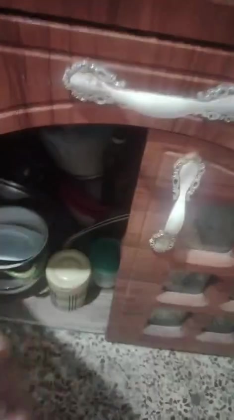 طباخين منضدي وثاني الجوا ابو خمس عيون شغال كلشي مابي بس عيون ثنين ضايعات بسبب نتقال من بيت والمنضدي الفوكا كلة شغال ب50 ثنينهن قفل العنوان بغداد الحرية الثالثة ***********
