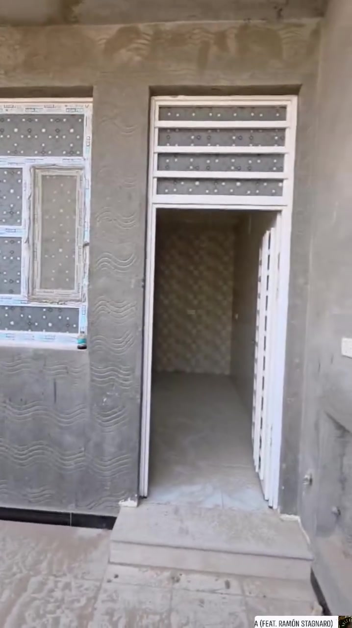 يا الله عرضنا لهذا اليوم مشتمل للايجار مساحه 100  متر طابق واحد يحتوي على غرفه نوم مطبخ  وصاله كلدور وصحيات 
 وطارمه 
مطلوب عائله صغيره 
وشرط موظفين 

سعر الايجار 400 قفل  

 الموقع  بابل 
  حي الامام 
خلف الجامع 
او خلف قاعة الحديد 

 

للاستفسار الاتصال على الرقم ***********
