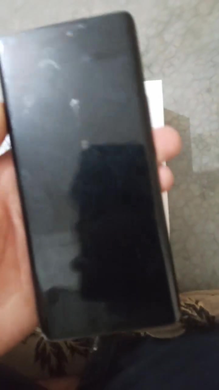 مستخدم شهر كل ملحقاته ويه احذته ب480بي كسر بشاشه ريده290وبي مجال متوجد خاص ورقمي ***********
