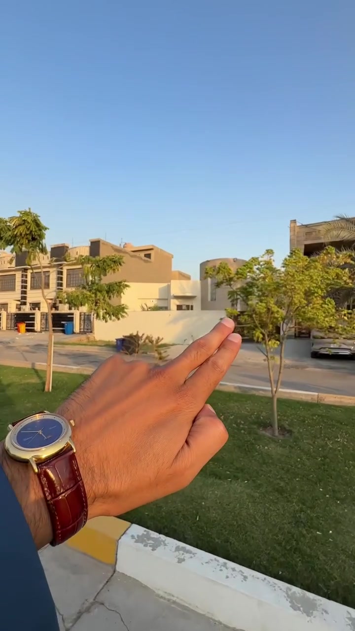 عقار للايجار ✅

📍موقع العقار بغداد منطقة القادسية محلة 606 ✔️

مساحة 300 متر
واجهة 15 متر

يحتوي العقار على …
صالة
مطبخ
هول داخلي
عدد الغرف 2
عدد الصحيات 3

الاتصال *********** 📞

 #عقار #عقاراتي #عقارات #عقار_للبيع #شقق #ايجار #للايجار
